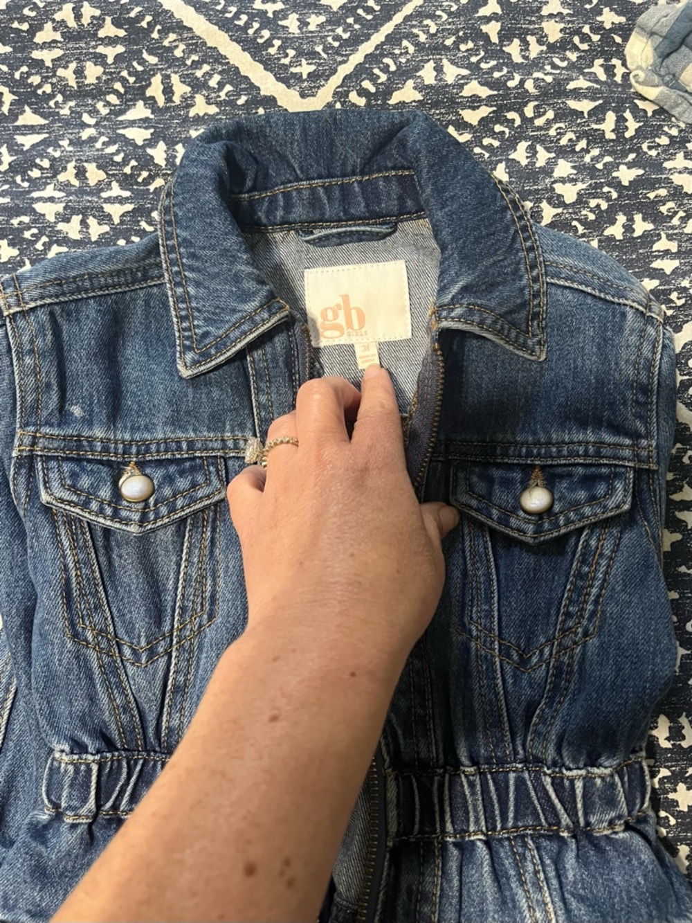 🎇 100% Cotton GB Girls Denim Blue Jean Jacket for Toddlers Size 3T 🧨🎆 - Picture 5 of 8